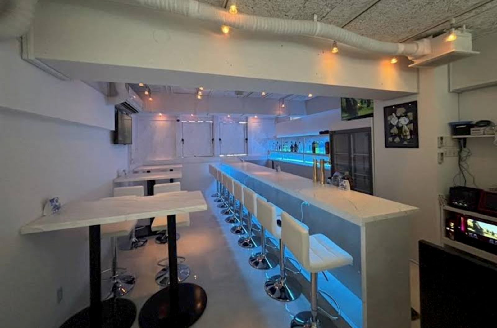 Girls Bar ROOM ルーム 店内写真2